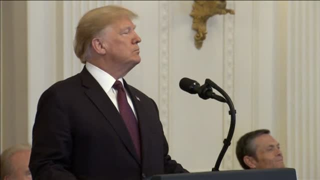 Donald Trump otorga la Medalla Presidencial de la Libertad a Elvis Presley