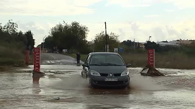LLuvias torrenciales generan el caos en Valencia