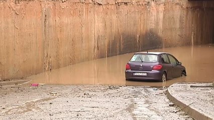 Tải video: Alerta roja en la Comunidad Valenciana por la llegada de una ciclogénesis explosiva