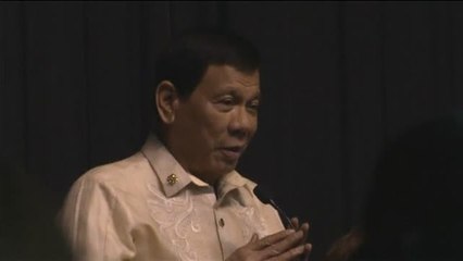 El presidente de Filipinas le dedica una balada a Donald Trump
