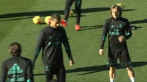 El Real Madrid prepara el decisivo derbi en el estreno del Wanda Metropolitano