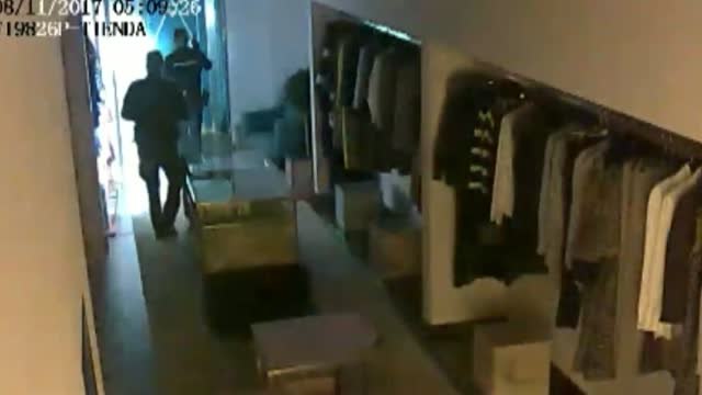 Detenido un ladrón atrapado en el conducto del aire acondicionado de una tienda de Palma