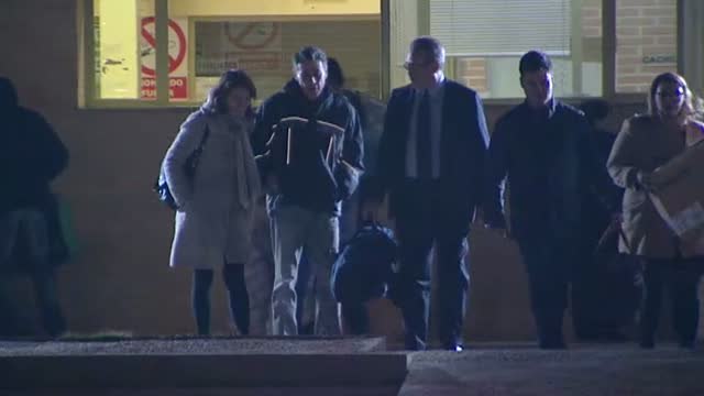 Ignacio González abandona la prisión en un lujoso Jaguar y visiblemente desmejorado