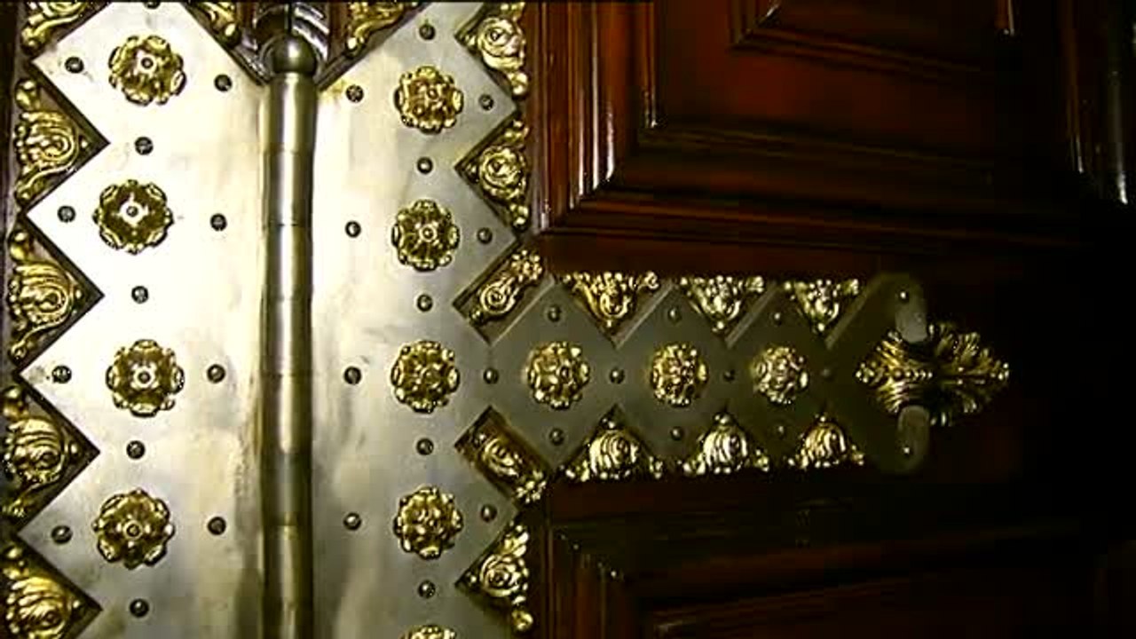 Aplausos de los trabajadores del Parlament a Forcadell