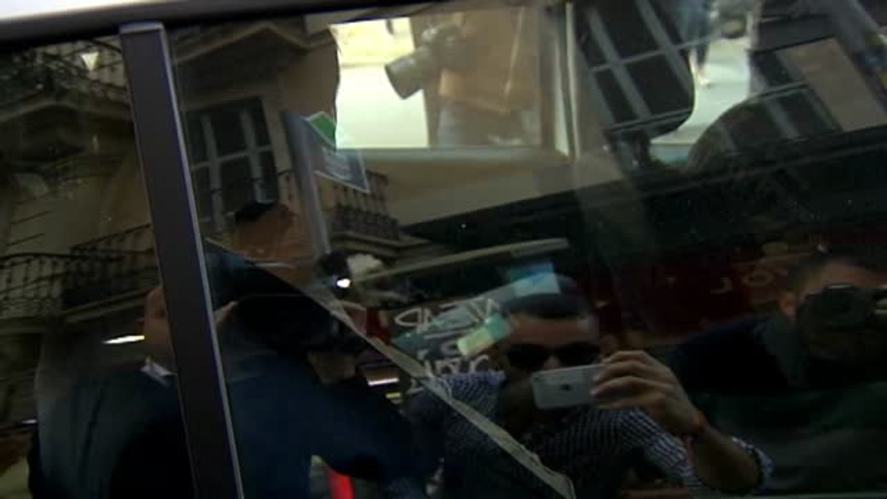 Oriol Junqueras hace acto de presencia en la Consejería de Economía