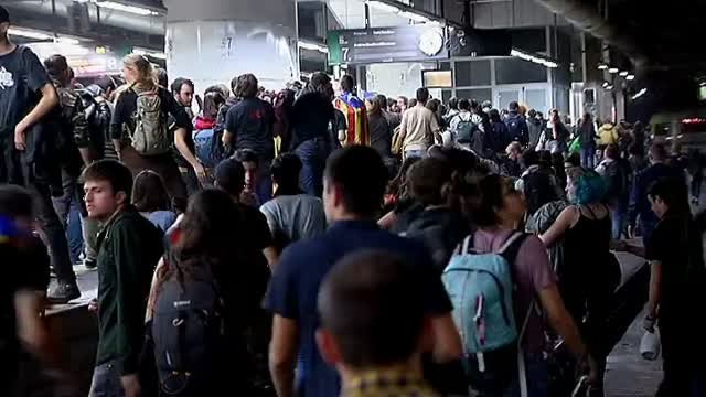 Las estaciones de tren, los puntos más afectados por la huelga en Cataluña