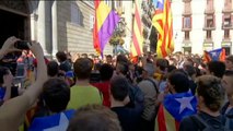 Los Mossos desalojan a Álvaro de Marichalar de la Plaza de Sant Jaume