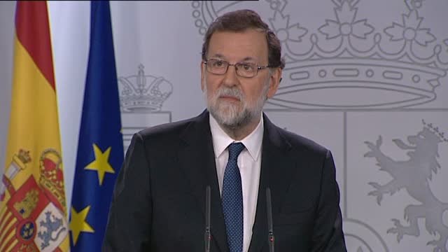 Rajoy anuncia el cese como president de Carles Puigdemont y de todo el Govern de Cataluña