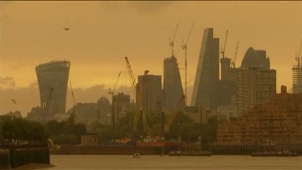 Download Video: Los incendios en España y Portugal tiñen de amarillento el cielo de Londres