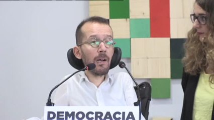 Podemos afea al PSOE que "Borrell haga un discurso al lado de un señor de la ultraderecha, racista, como es el señor Albiol"