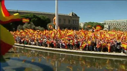 Miles de personas en Colón por la unidad de España.