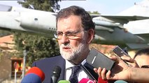 Rajoy y Cospedal dan el pésame a la familia del piloto fallecido tras estrellarse con un Eurofighter