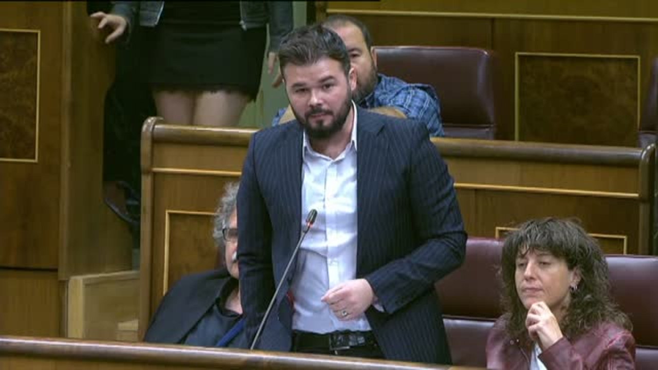 Rufián: "¿Cree usted que es agradable tender la mano a quienes mandaron a salvajes a las calles de Cataluña a apalear a nuestra gente?"