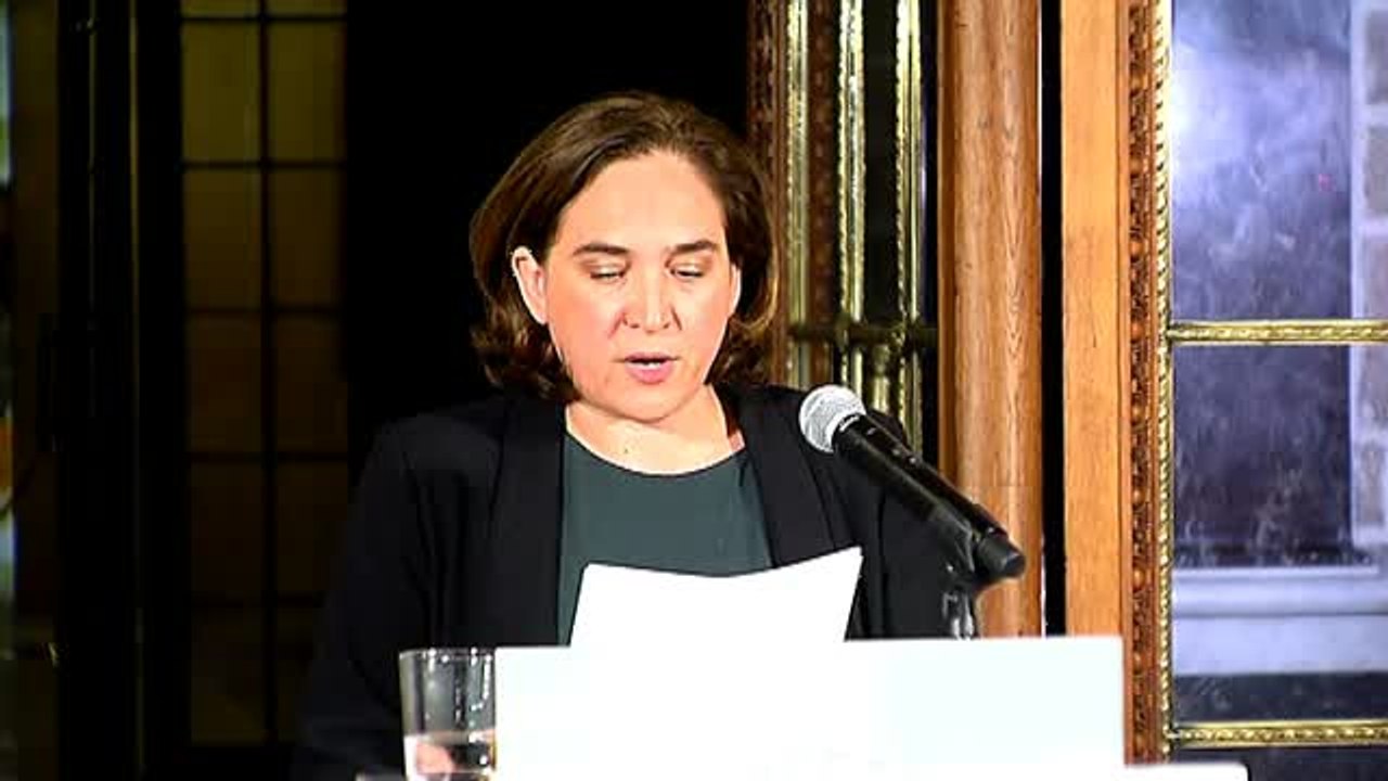 Ada Colau: "Le pido al señor Rajoy que descarte aplicar el 155"