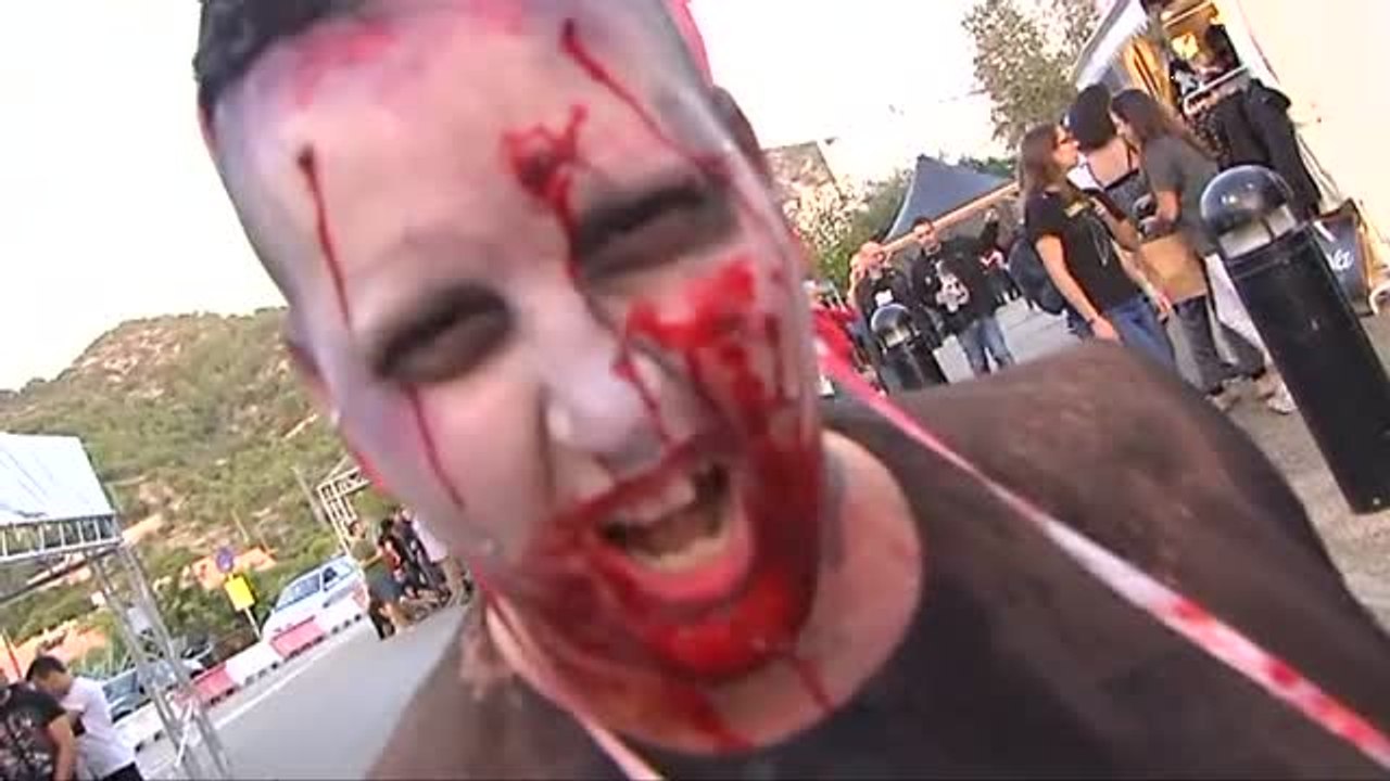 Los zombis más terroríficos invaden las calles...