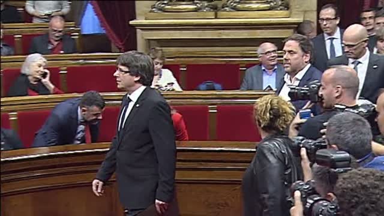 Mariano Rajoy y Pedro Sánchez se reúnen de urgencia para consensuar una respuesta a Puigdemont