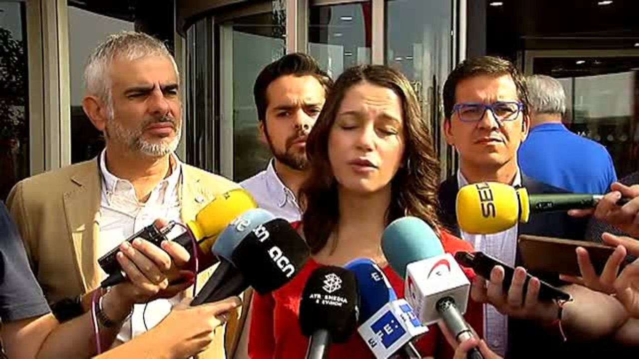 Arrimadas: "Puigdemont y Junqueras se han autoinhabilitado"