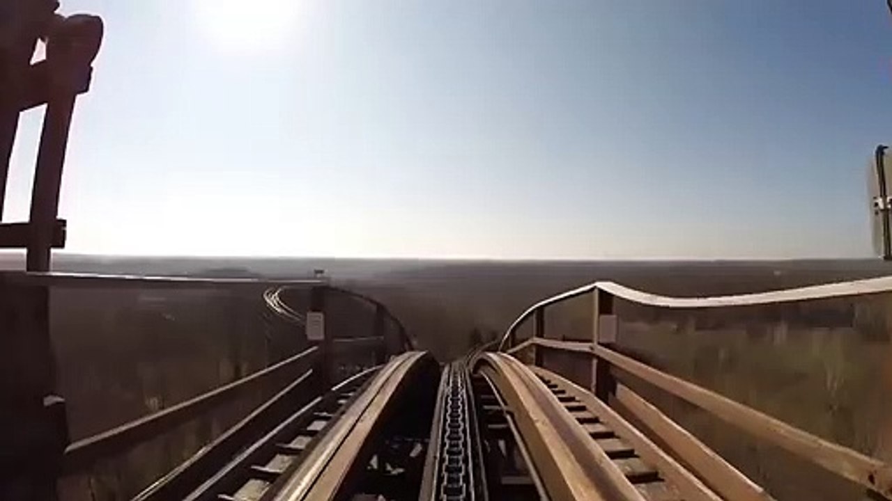 Billy Corgan fait un tour de montagnes russes