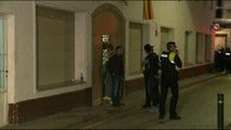 Escenas de tensión entre independentistas y guardias civiles en Calella (Barcelona)