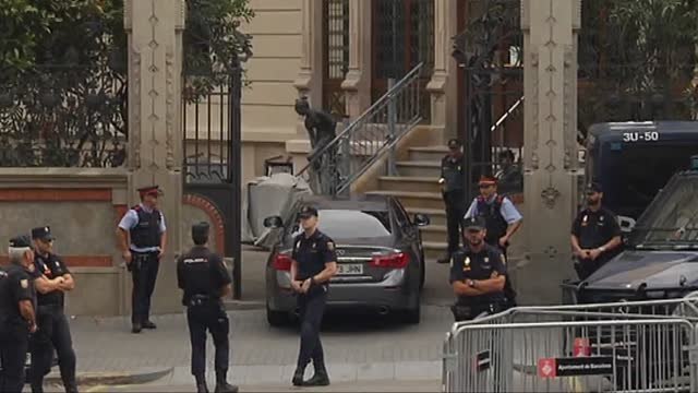 Breve reunión entre mandos de la Policía, la Guardia Civil y los Mossos