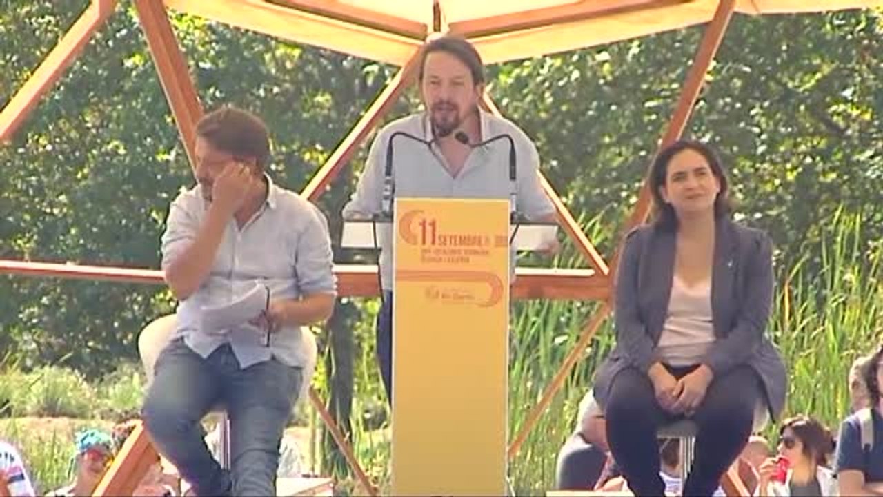 Pablo Iglesias, en Barcelona: "¡Visca Catalunya lliure i sobirana!"