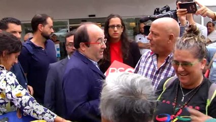 Iceta increpado por partidarios del referéndum