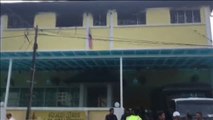 Al menos 23 estudiantes y 2 vigilantes muertos por un incendio en una escuela de Malasia