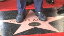 Charles Aznavour recibe su estrella en el Paseo de la Fama de Hollywood