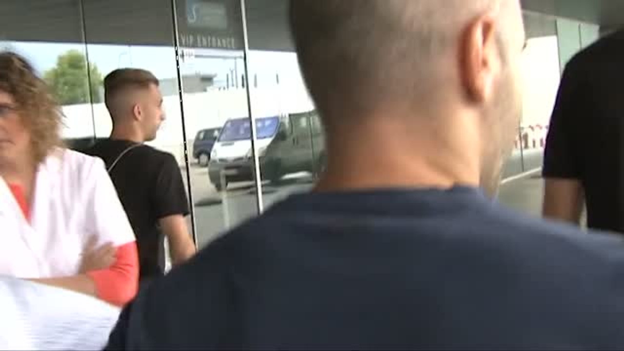 Iniesta niega que haya un acuerdo para renovar con el Barça