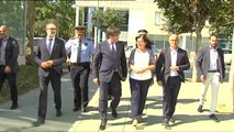 Puigdemont llega a Cambrils para visitar a los Mossos y conocer los detalles de los sucesos