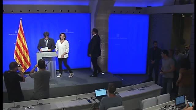 A las doce del mediodía se guardará un minuto de silencio en toda España por los atentados de Barcelona