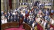 El Parlament guarda un minuto de silencio por las víctimas de los atentados