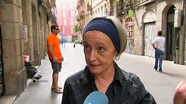 Los vecinos del barrio del Raval viven atemorizados por los okupas