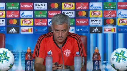 Mourinho sobre Bale: "Si está en la puerta de salida, yo voy a intentar esperarlo del otro lado"