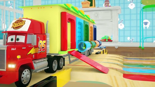 Explorer voiture jouet liquide magique. Apprendre les couleurs des véhicules.