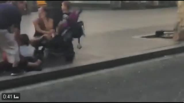 Imágenes de usuarios de Twitter tras el atropello masivo en La Rambla de Barcelona