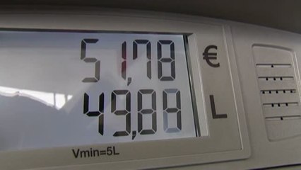 Empiezan las vacaciones con los carburantes más baratos desde 2010