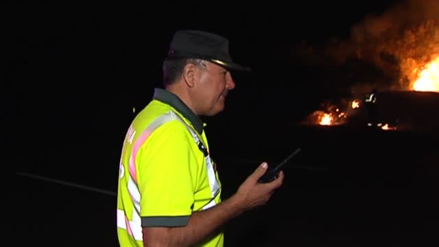 Incendio forestal obliga a cortar la A-52 y deja sin luz a la localidad de Verín (Orense)