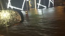 Una fuerte tromba de agua inunda garajes y anega las calles de Denia