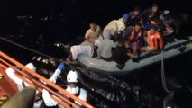 Salvamento Marítimo rescatan a 12 inmigrantes en Almería
