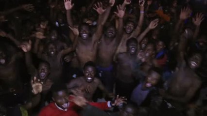 Casi 200 inmigrantes consiguen colarse a España por la frontera de El Tarajal