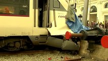 Un tren se estrella contra una topera al entrar en la estación de Barcelona y causa 54 heridos
