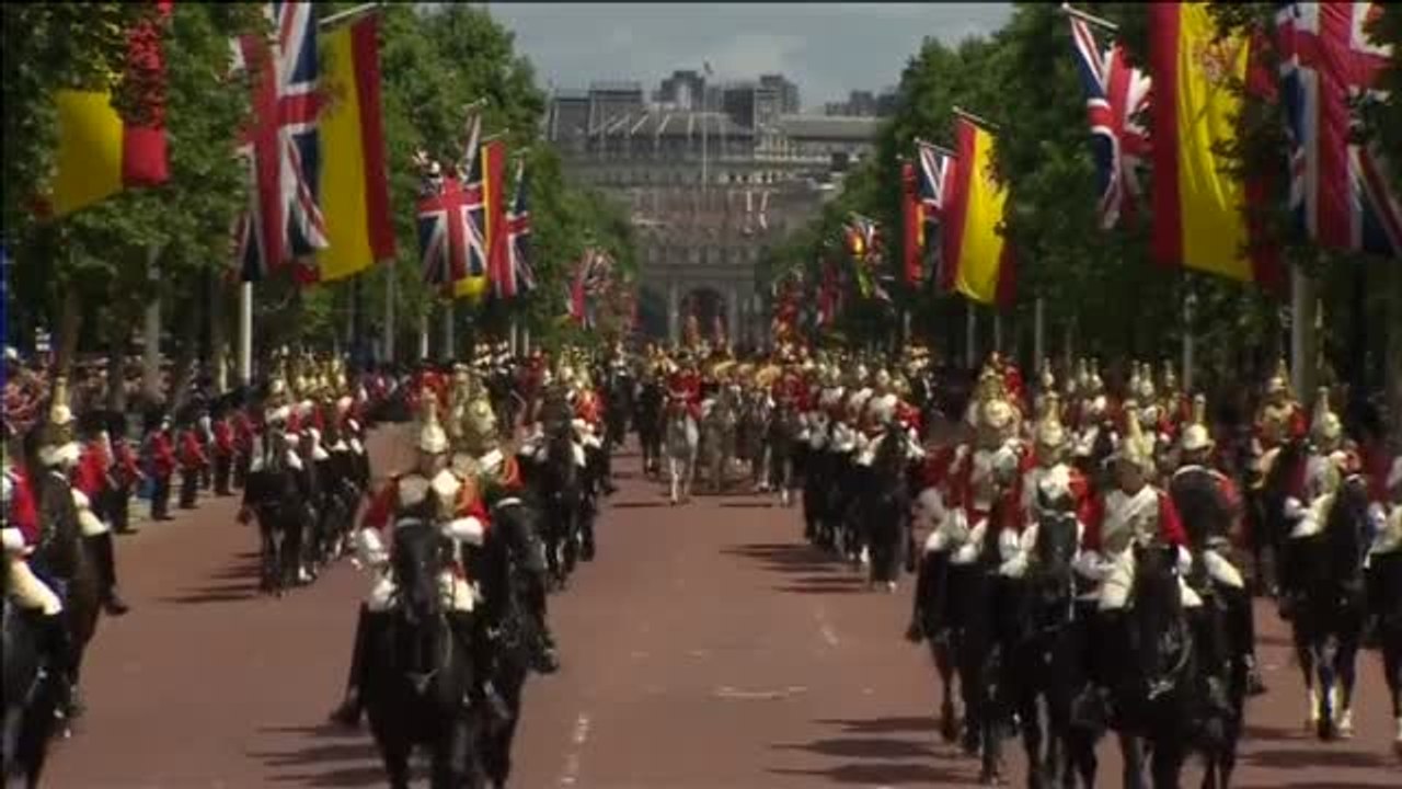 Duelo de tiaras en la cena de gala del Palacio de Buckingham