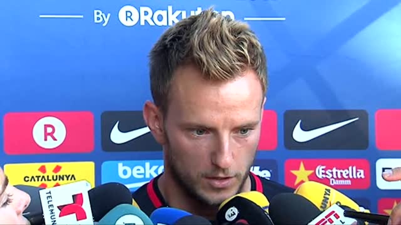 Rakitic sobre Neymar: "Queremos que se quede con nosotros porque forma parte de la familia"