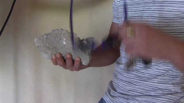 600 viviendas de Constantí, en Tarragona, viven atemorizadas por las grietas de sus casas