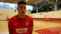 El Atlético de Madrid entrena bajo techo en Toluca