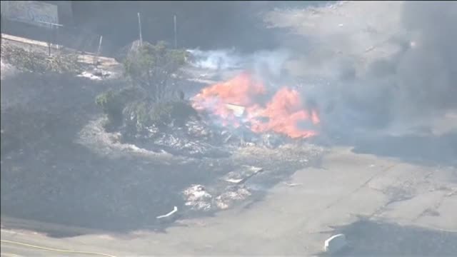 Las llamas queman más de 55 hectáreas en California