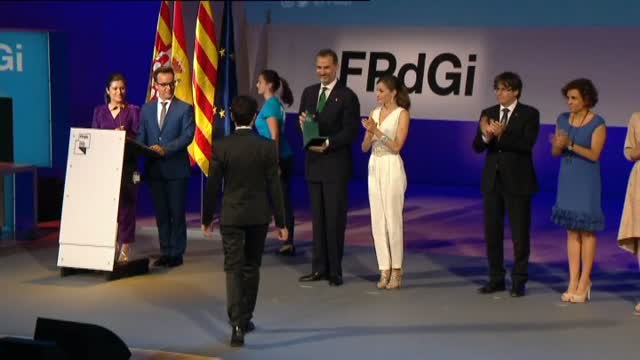 Los Reyes entregan los premios de la Fundación Princesa de Girona