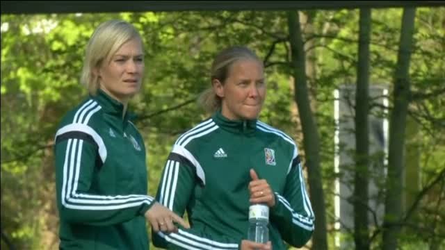 Bibiana Steinhaus se convierte en la primera mujer árbitro de la Bundesliga