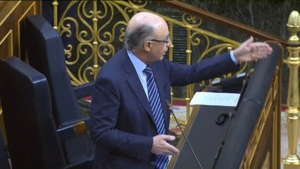 Las oposición acorrala a Cristóbal Montoro